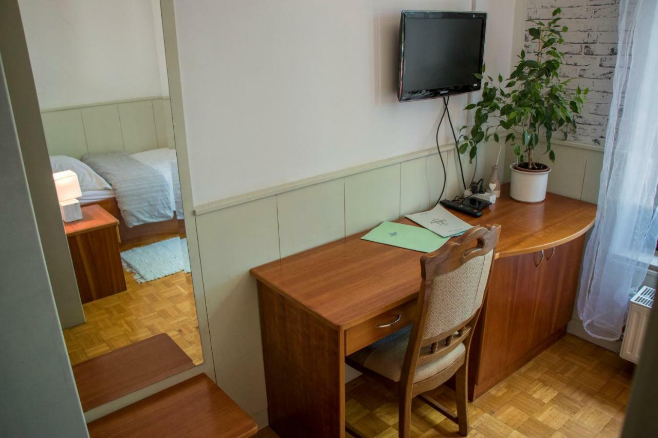 Guest House Park Zibert Любляна Экстерьер фото